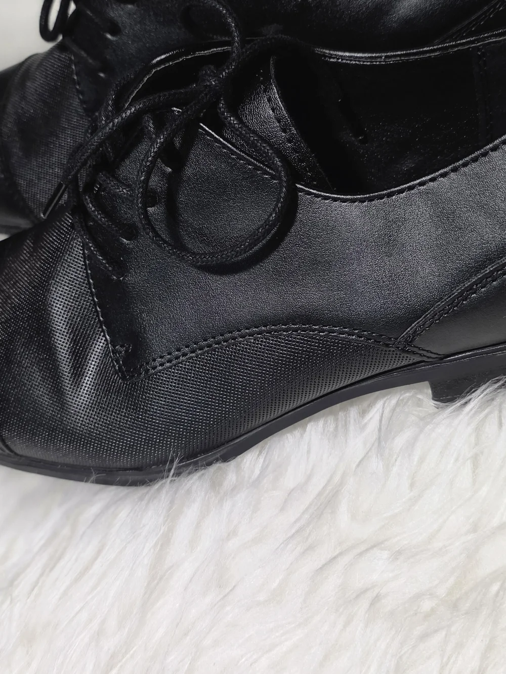 Calvin Klein Men's Black Lace-Up Flats